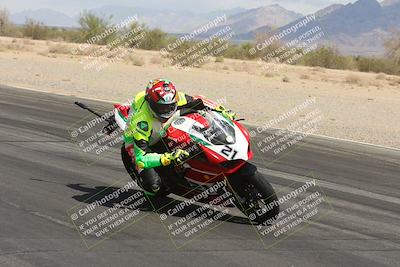 media/May-05-2025-Moto Forza (Mon) [[3c1838c5e5]]/2-B Group/Session 2 (Turn 7 Inside)/